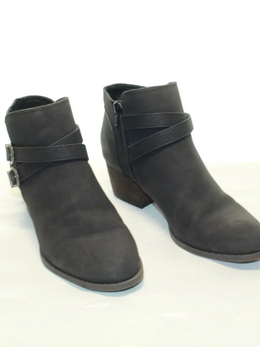Life Stride SZ 8.5M Black Blaire Western Buckle Faux Nubuck  Side Zip Ankle Boot